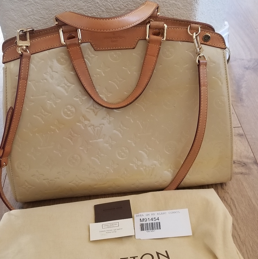 Louis Vuitton Brea GM Vernis handbag